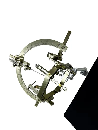 Cartesian Coordinate Brain Stereotactic Apparatus Epilepsy Parkinson′s Surgical Equipment 